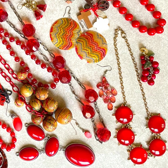 Mixed Jewelry Craft Wearable Repurpose Bag - Picture 3 of 6